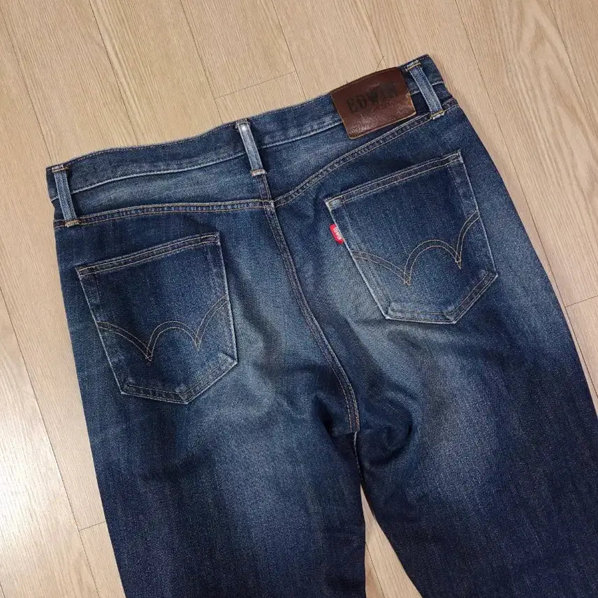 [BUNJANG] Edwin Japan Made Blue Washed Denim Pants / 에드윈 재팬 메이드 블루 워싱 데님 팬츠