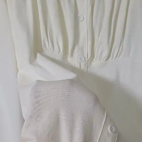 [BUNJANG] White See-Through Puff Blouse / 화이트 시스루 퍼프 블라우스