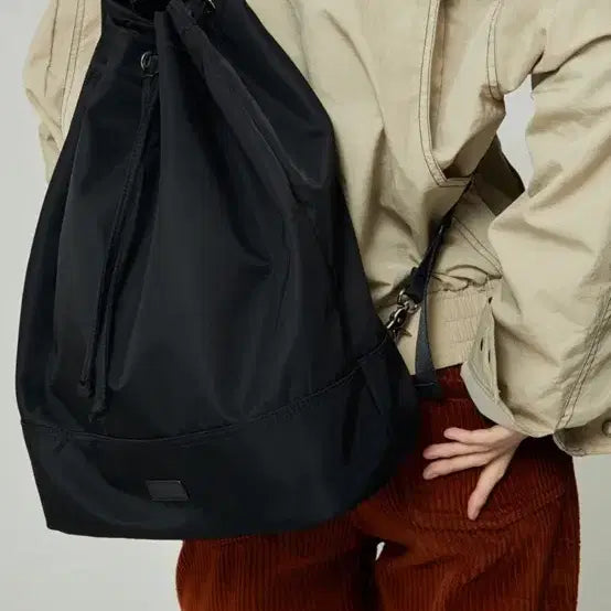 [BUNJANG] 4our b Black Bucket Backpack Crossbody Bag / 미사용 새상품))디자이너 브랜드 4our b 스트링 백팩 크로스백 숄더백