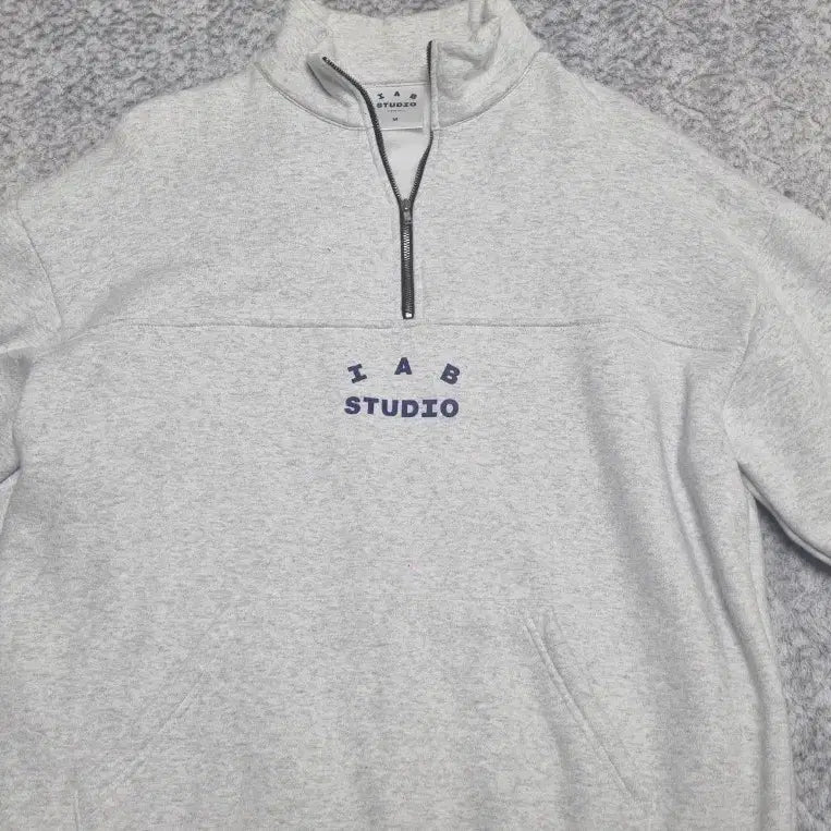 [BUNJANG] Iab Studio Half Zip-Up Sweatshirt Grey / 아이앱 스튜디오 하프집업 맨투맨 그레이
