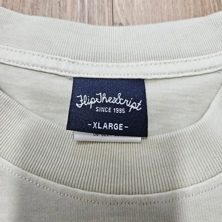 [BUNJANG] Flip the Script Tiger Embroidered T-Shirt / flip the script tiger 반팔