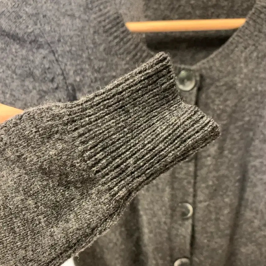 [BUNJANG] Uniqlo Wool Cardigan / 유니클로 울 가디건