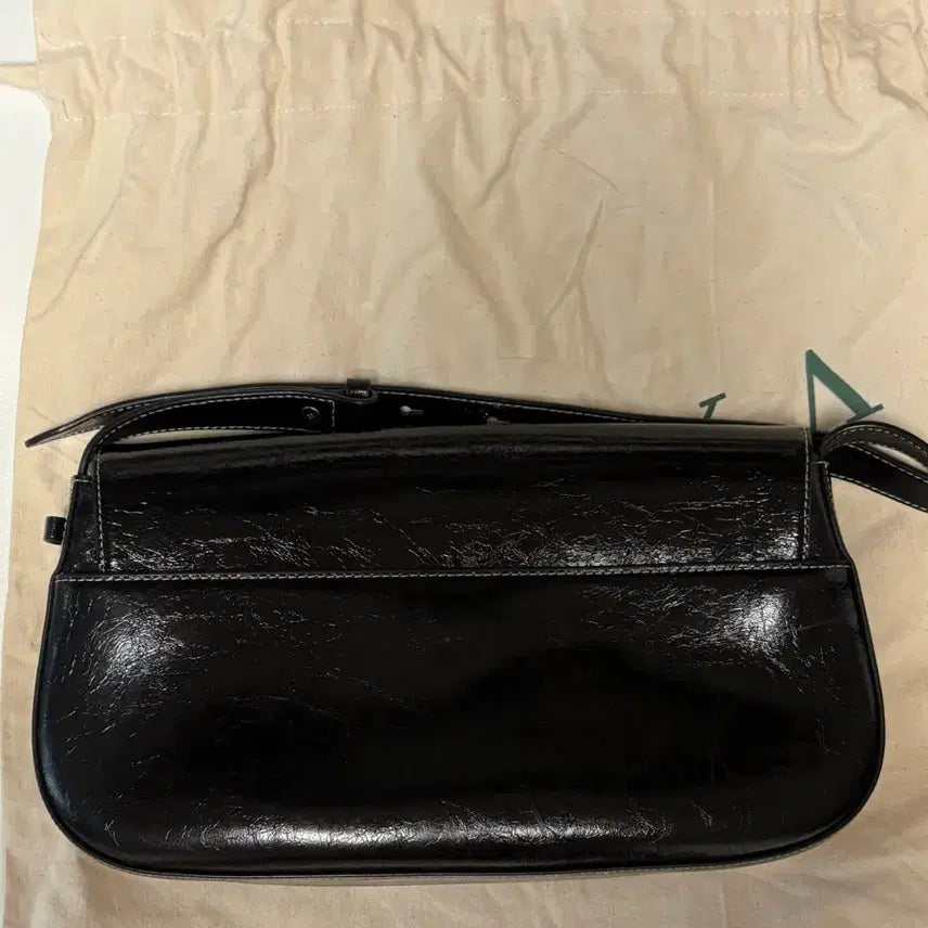 [BUNJANG] OSTKAKA Baguette Bag / 오스트카카 바게트백