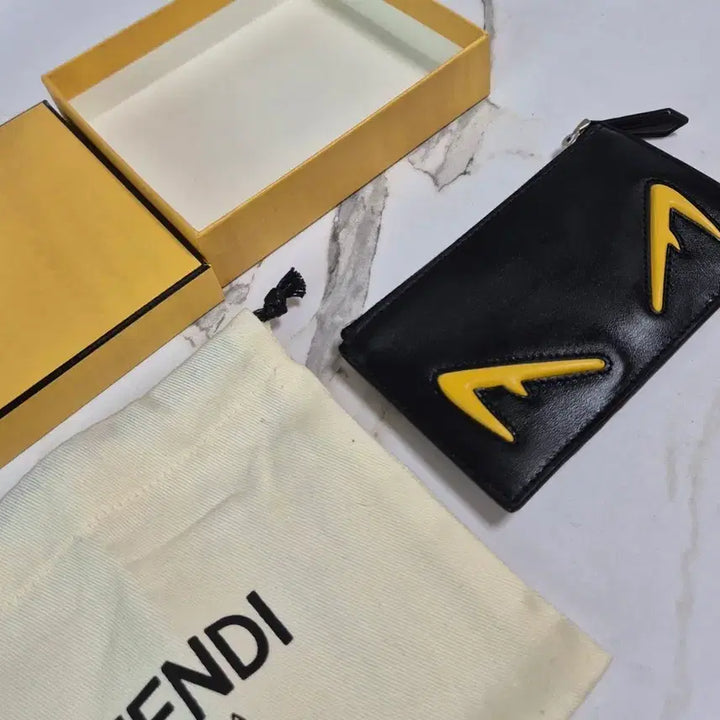 [BUNJANG] Fendi Bug Eyes Monster Coin Purse Card Holder / (정품) 펜디 버그 아이즈 몬스터 코인퍼스 카드지갑 홀더 (새상품)