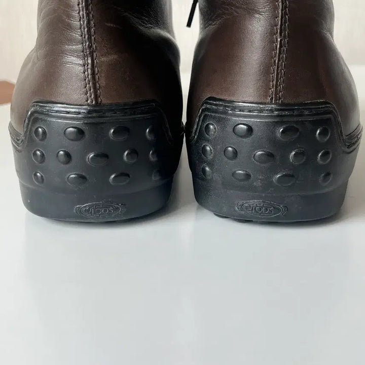 [SOLD OUT] 토즈 가죽 데저트 부츠 ( 9 )