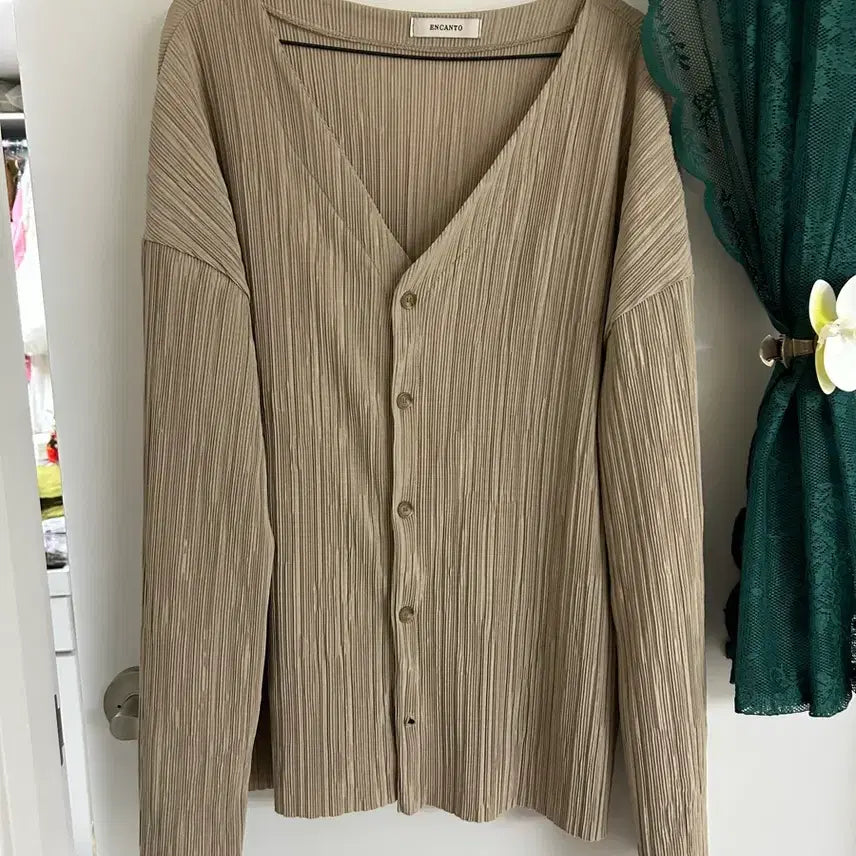 [BUNJANG] ENCANTO Pleated Cardigan Beige (77-88) / ENCANTO 플리츠 가디건 베이지 77-88