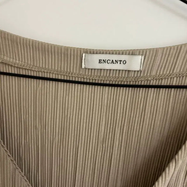 [BUNJANG] ENCANTO Pleated Cardigan Beige (77-88) / ENCANTO 플리츠 가디건 베이지 77-88