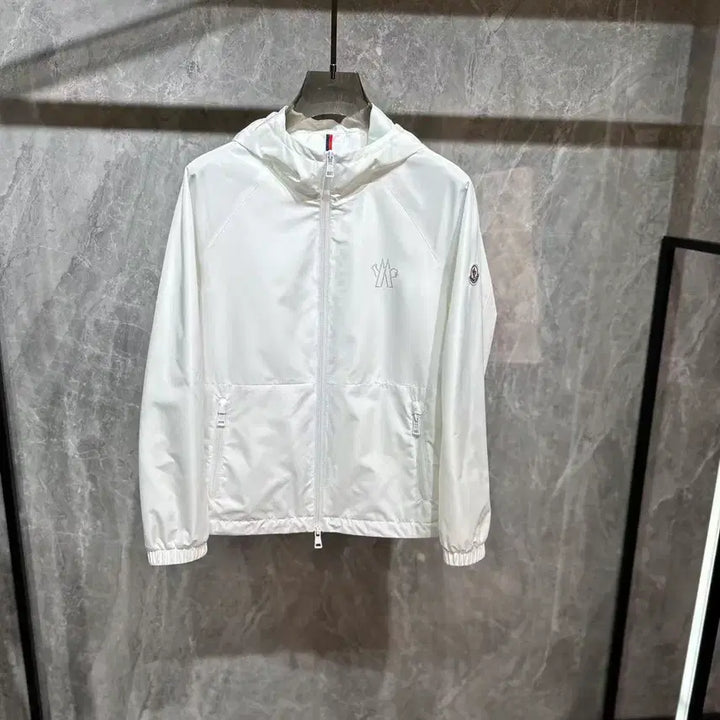 [BUNJANG] Moncler Hooded Windbreaker Jacket Nylon / 몽클레어 후드집업 바람막이 남성 경량 후드티 나일론