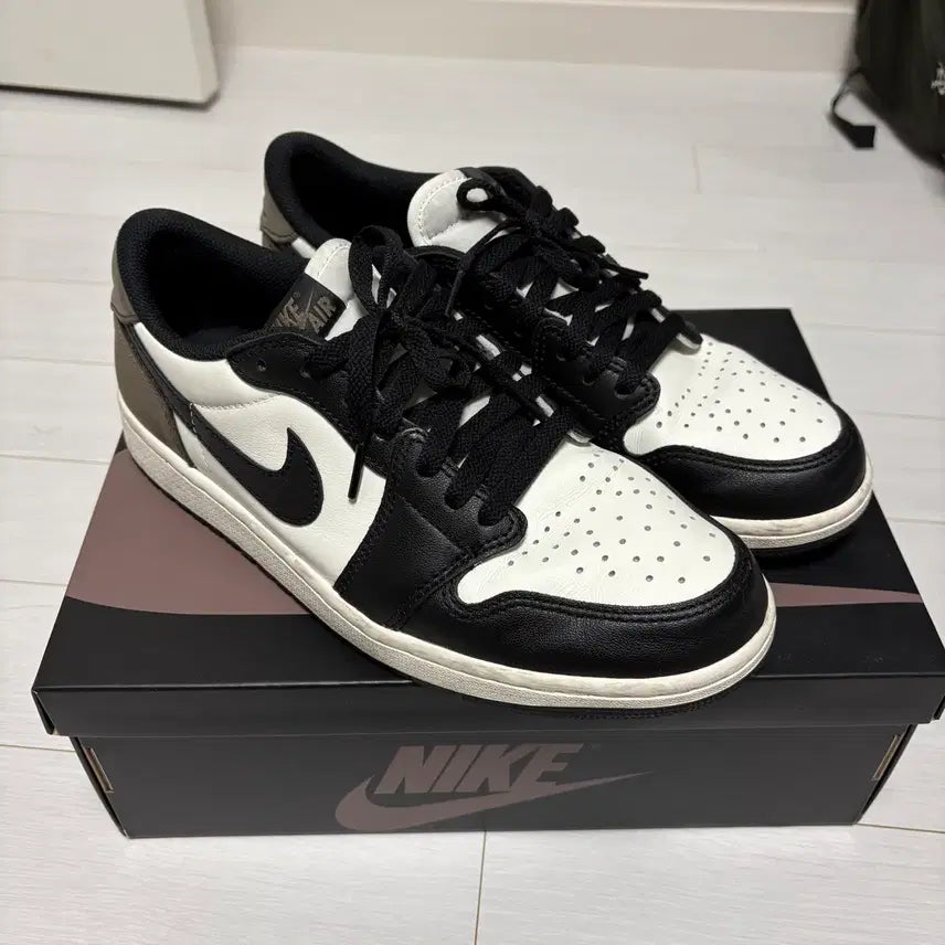 [BUNJANG] Nike Air Jordan 1 Low OG Mocha Sneakers / 나이키 에어 조던1 로우 OG 모카 270 풀박스