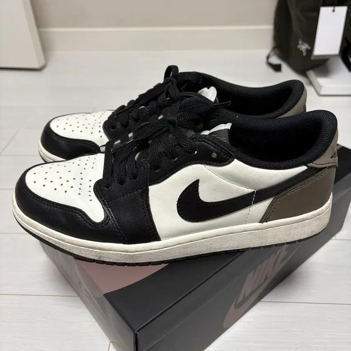 [BUNJANG] Nike Air Jordan 1 Low OG Mocha Sneakers / 나이키 에어 조던1 로우 OG 모카 270 풀박스