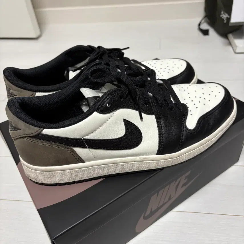 [BUNJANG] Nike Air Jordan 1 Low OG Mocha Sneakers / 나이키 에어 조던1 로우 OG 모카 270 풀박스