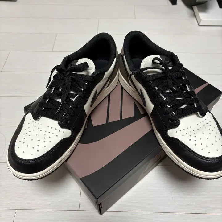 [BUNJANG] Nike Air Jordan 1 Low OG Mocha Sneakers / 나이키 에어 조던1 로우 OG 모카 270 풀박스