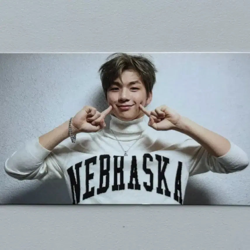 [BUNJANG] Wanna One Kang Daniel Fancon Photocard / 워너원 강다니엘 팬콘 포토카드 판매