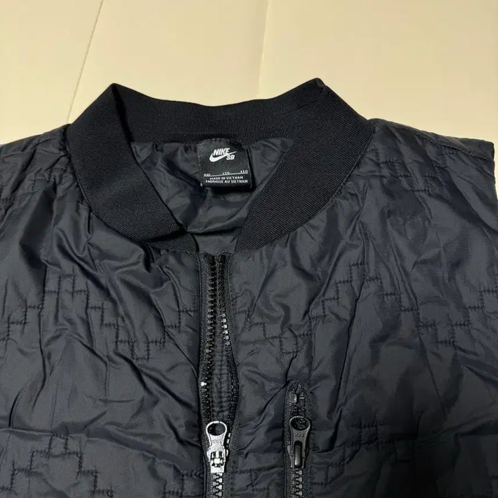 [BUNJANG] Nike SB Quilted Lightweight Vest 110 / (상태SS) 나이키SB 데일리/러닝 퀼팅 경량패딩조끼 베스트110
