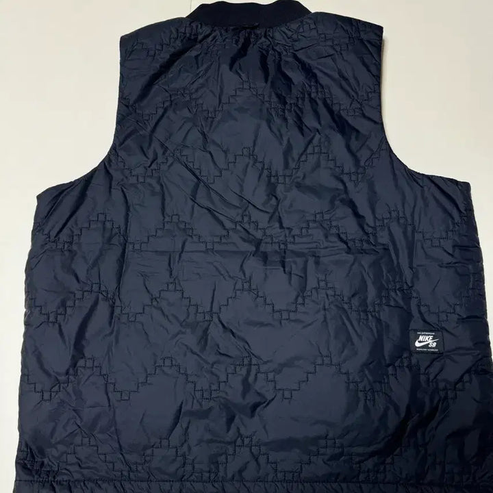 [BUNJANG] Nike SB Quilted Lightweight Vest 110 / (상태SS) 나이키SB 데일리/러닝 퀼팅 경량패딩조끼 베스트110