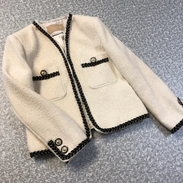 [BUNJANG] Minimal 2021 Tweed Jacket with Jewel Buttons / 미니멈 21년 트위드 자켓 79만원대 보석단추 파이핑 올드머니룩 출근룩