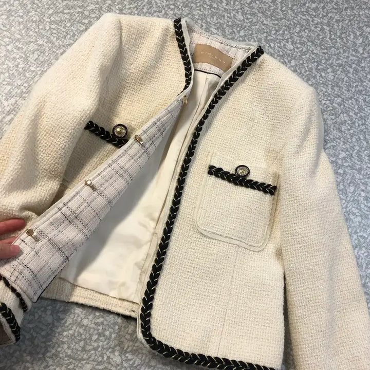 [BUNJANG] Minimal 2021 Tweed Jacket with Jewel Buttons / 미니멈 21년 트위드 자켓 79만원대 보석단추 파이핑 올드머니룩 출근룩