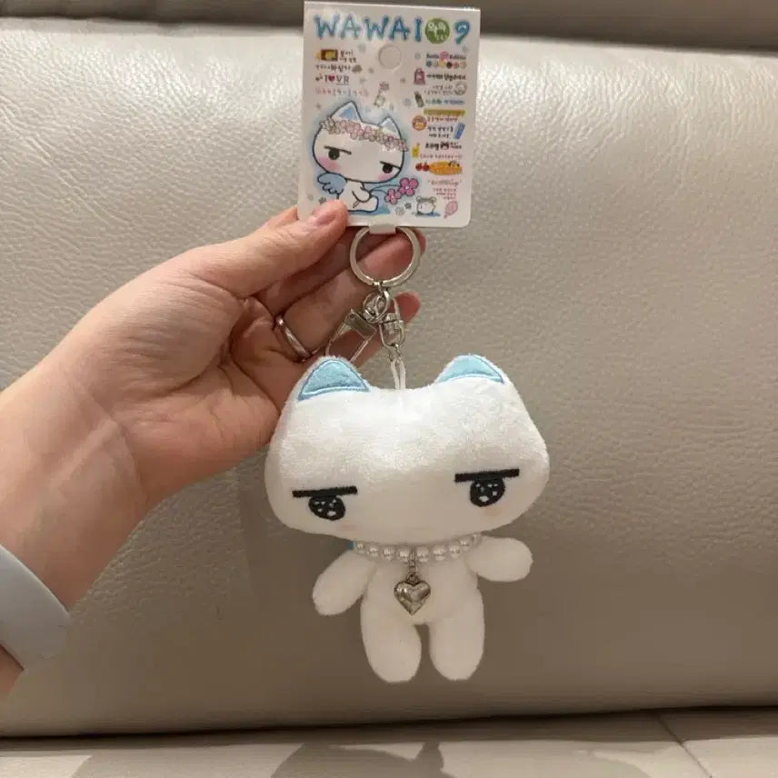 [BUNJANG] Wawailgonggu Aineko Cat Keychain Angel / 와와일공구 109 아이네코 아이네꼬  고양이 키링 고전인형 키링 엔젤
