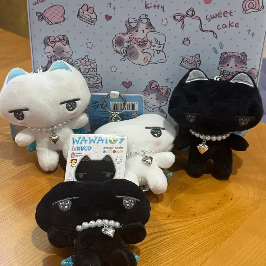 [BUNJANG] Wawailgonggu Aineko Cat Keychain Angel / 와와일공구 109 아이네코 아이네꼬  고양이 키링 고전인형 키링 엔젤