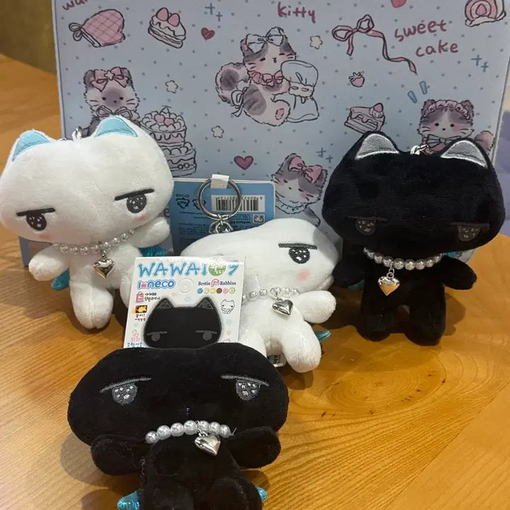 [BUNJANG] Wawailgonggu Aineko Cat Keychain Angel / 와와일공구 109 아이네코 아이네꼬  고양이 키링 고전인형 키링 엔젤