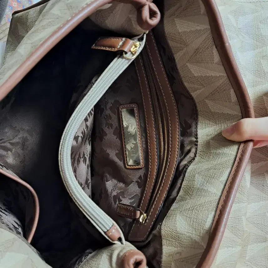 [BUNJANG] Nina Ricci Pattern Crossbody Bag / [가격내림]니나리치 패턴 크로스백 가방