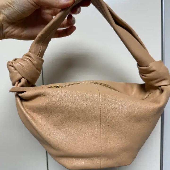 [BUNJANG] Bottega Veneta Double Knot Almond Bag / 보테가베네타 더블놋 아몬드