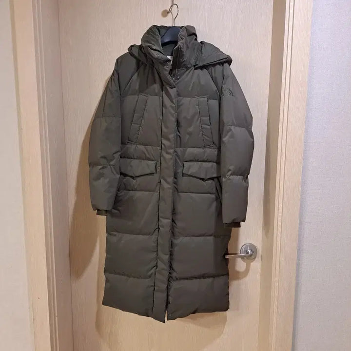 [SOLD OUT] 노스페이스 롱패딩 카키색사이즈90