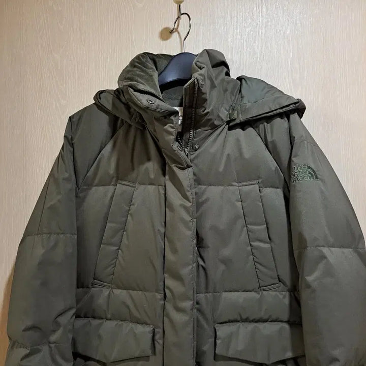[SOLD OUT] 노스페이스 롱패딩 카키색사이즈90