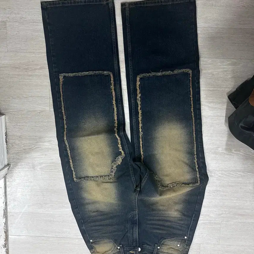 [BUNJANG] Distressed Wash Denim Pants / 데미지 워싱 데님 팬츠