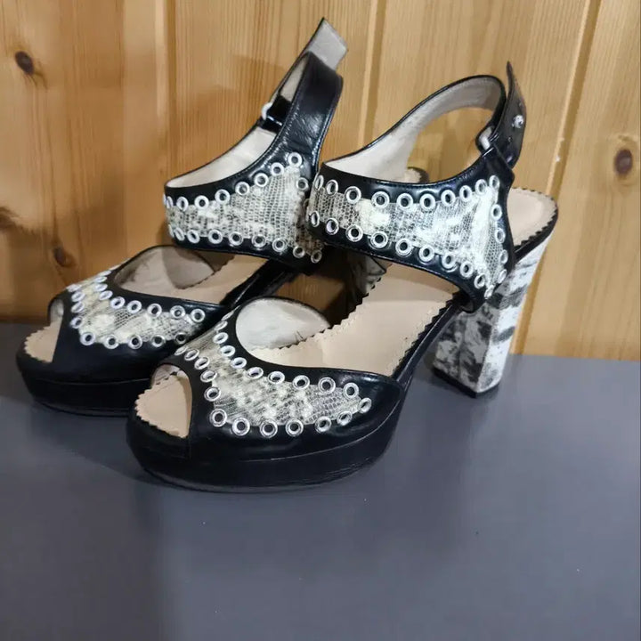 [BUNJANG] SCOMMAGONNI 230mm Heel Shoes / 230mm 슈콤마보니 구두 힐