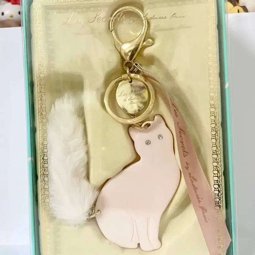 [BUNJANG] Ladurée Cat Keyring Limited Edition / 라뒤레 고양이 키링 한정판