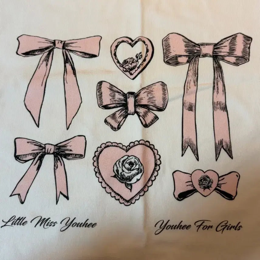 [BUNJANG] Youhee Ribbon Graphic Cropped Short Sleeve T-Shirt White / 유희 리본 그래픽 크롭 반팔 티셔츠 화이트