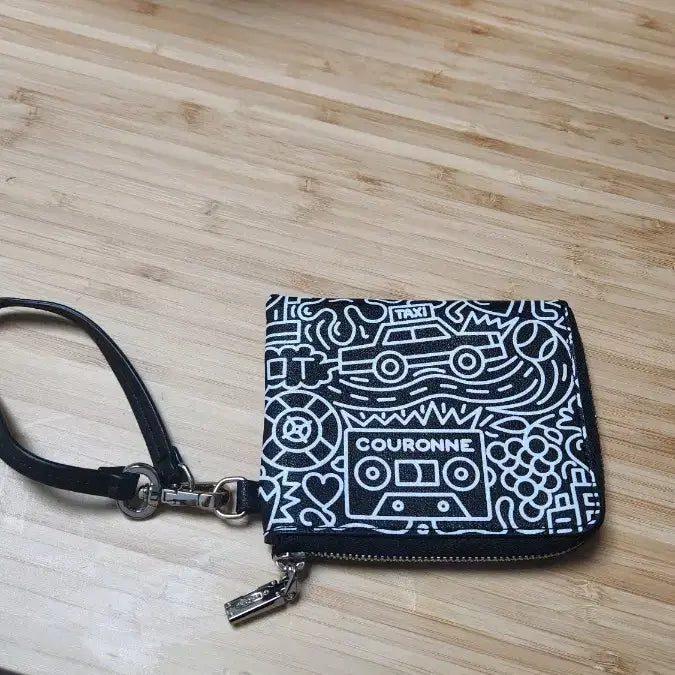 [BUNJANG] Couronne Patterned Zip-Around Card Wallet / 쿠론 블랙 패턴 지퍼돌이 카드지갑