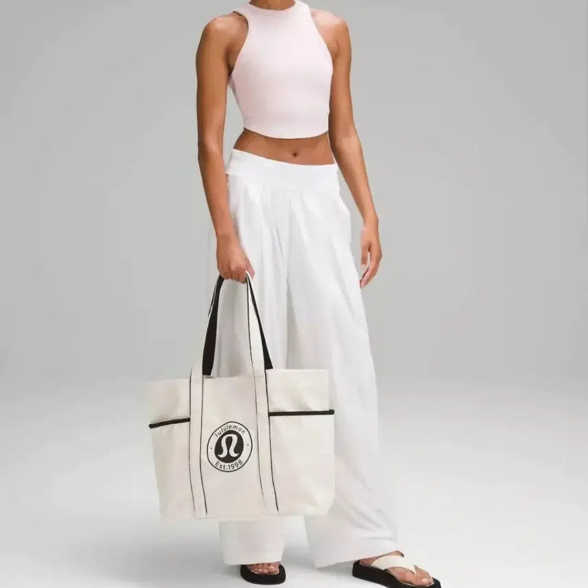 [BUNJANG] Lululemon Daily Multi-Pocket Tote Canvas Bag / 룰루레몬 데일리 멀티포캣 토트 캔버스백 (택있는 새상품)
