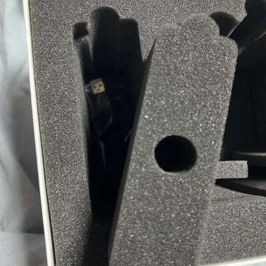 [BUNJANG] BTS Jungkook Mood Lamp Bluetooth Speaker / 방탄소년단 by BTS 정국 무드등 블루투스 스피커 판매