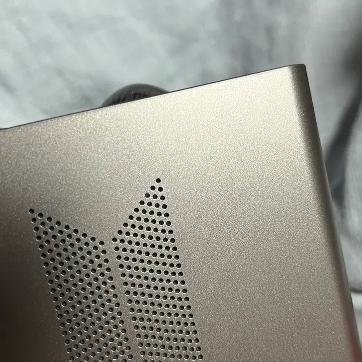 [BUNJANG] BTS Jungkook Mood Lamp Bluetooth Speaker / 방탄소년단 by BTS 정국 무드등 블루투스 스피커 판매