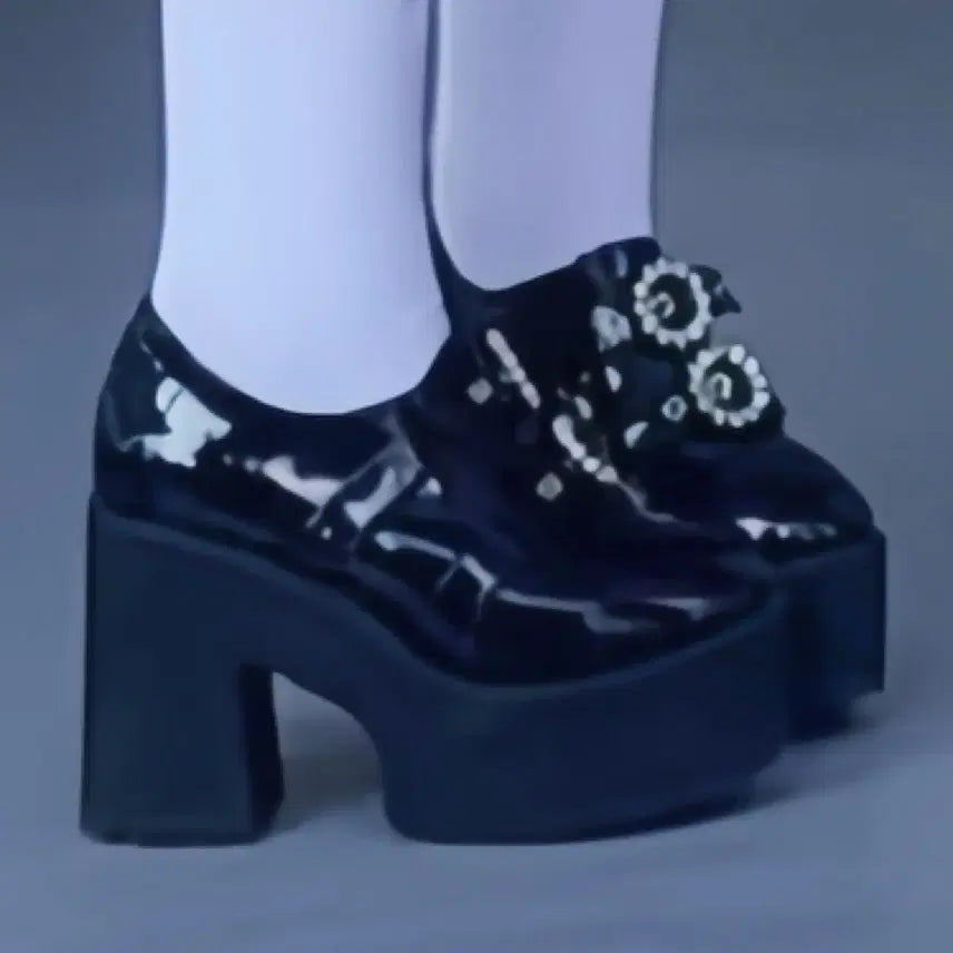 [BUNJANG] Noemi W-Ring Platform Shoes / 노에미 W링 L 통굽 대여 지뢰계 양산형 양지뢰 졸사