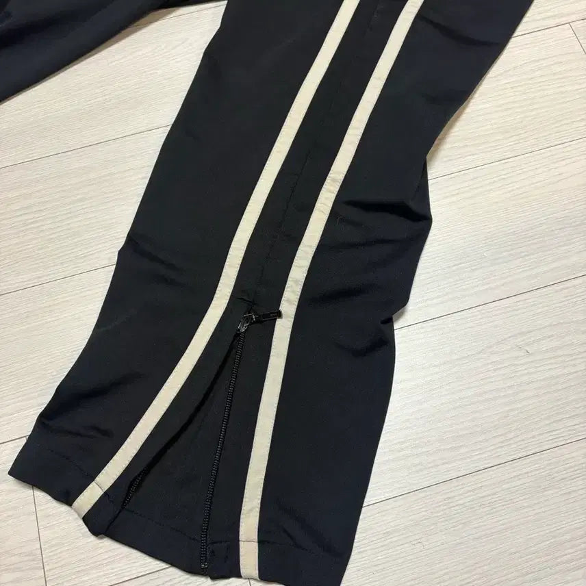 [BUNJANG] GAP Side Zip Track Pants / 빈티지 GAP 사이드집 트랙 팬츠 30-32인치