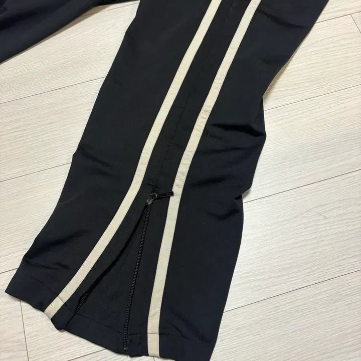 [BUNJANG] GAP Side Zip Track Pants / 빈티지 GAP 사이드집 트랙 팬츠 30-32인치