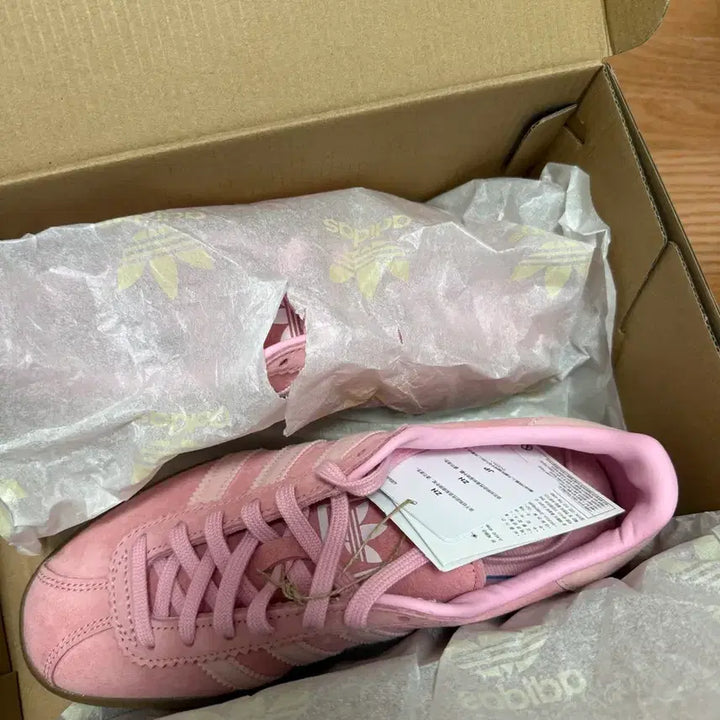 [BUNJANG] Adidas Bermuda Pink Sneakers / 아디다스 버뮤다 핑크 GY7386 새상품