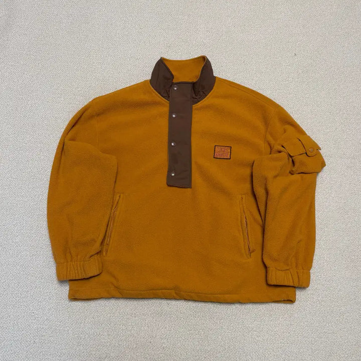 [BUNJANG] Lucky Marche Fleece Pullover / 럭키마르쉐 플리스 풀오버