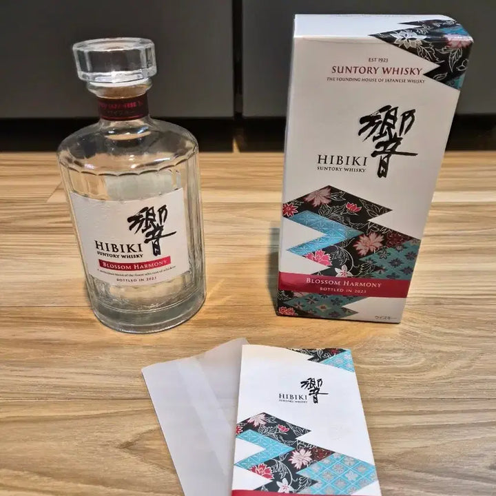 [BUNJANG] Hibiki Blossom Harmony 2023 Empty Bottle / 히비키 블로섬 하모니 2023 빈병 공병입니다