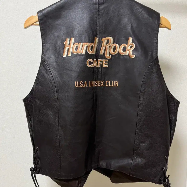 [BUNJANG] Hard Rock Cafe Leather Vest / Hard Rock Cafe 가죽 조끼 하드락카페