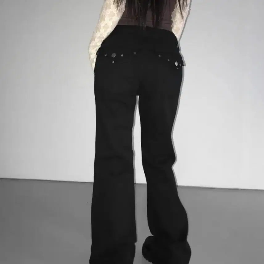 [BUNJANG] Studded Bootcut Low-rise Pants / 스터드 부츠컷 새깅 로우라이즈 바지