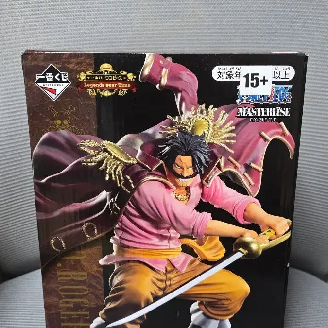 [BUNJANG] Bandai One Piece Legend Over Time Gold Roger Figure / 반다이 원피스 제일복권 피규어 레전드오버타임 B상 골드로저