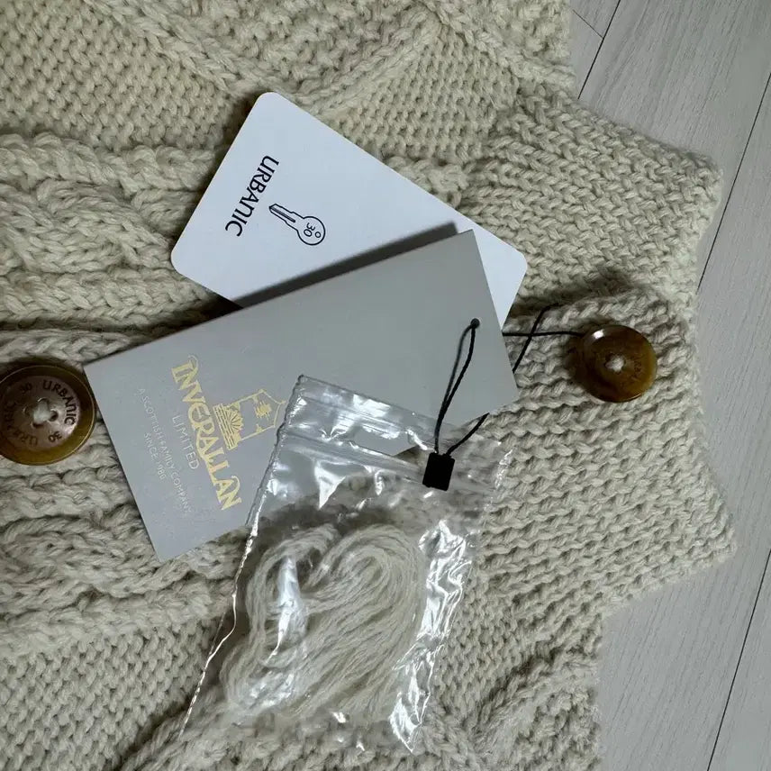 [BUNJANG] Urbanic30 Inverallan Cardigan Ivory / Urbanic30 얼바닉30 인버알란 가디건 아이보리 새상품