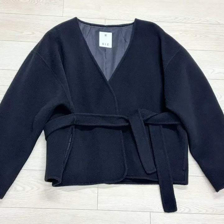 [BUNJANG] Sie Sierra Half Coat - Black / 시에 sie 시에라 하프코트 블랙