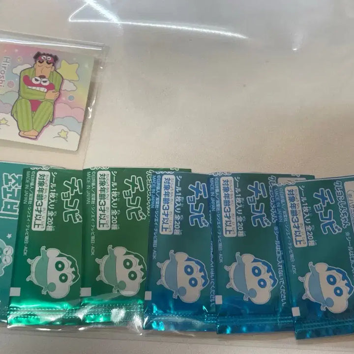 [BUNJANG] Crayon Shin-chan Chocobi Tteok-ssi Sticker Bundle Set / 일괄) 초코비 띠부씰 스티커 짱구