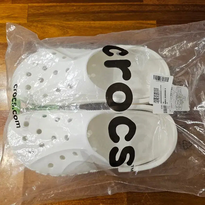 [BUNJANG] Crocs Bayaband Clog Sandals 10126-100 / 크록스 바야 클로그 샌들 10126-100 / 265