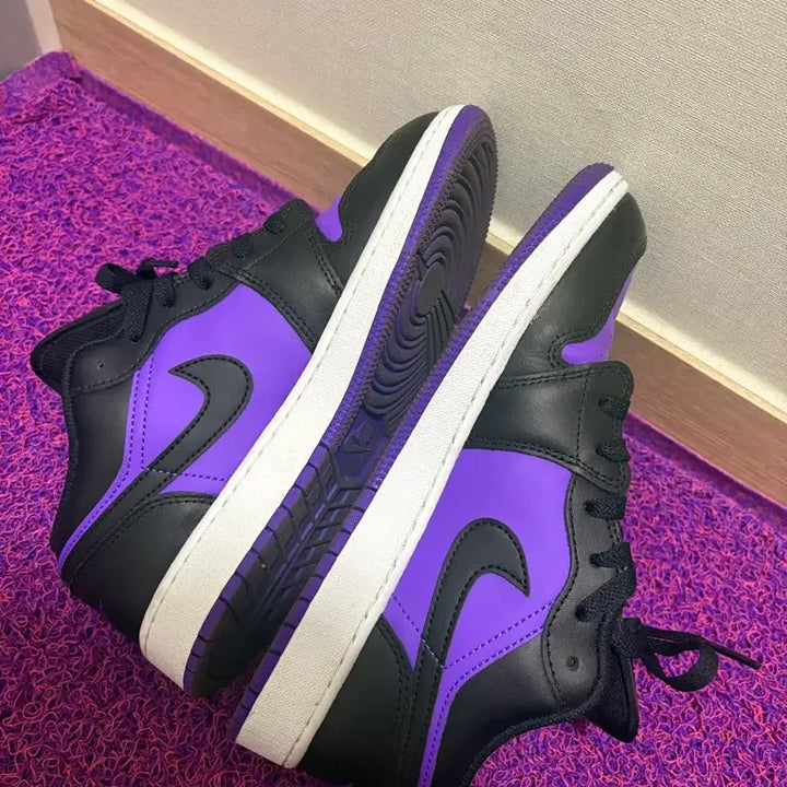 [BUNJANG] Air Jordan 1 Low Purple Venom Sneakers / 에어조던1 로우 퍼플 베놈